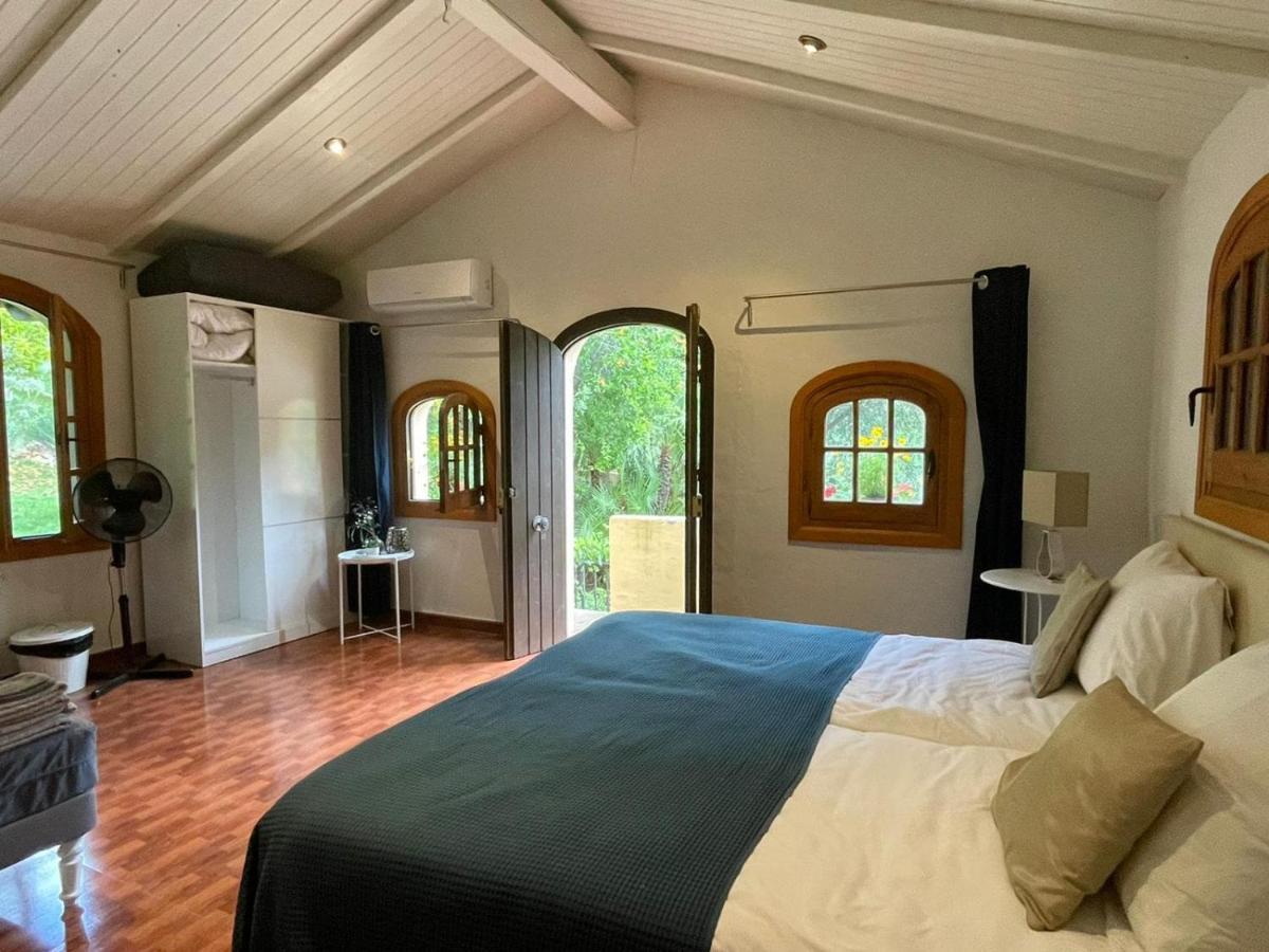 La Fuente Oase B&B Coín Eksteriør bilde